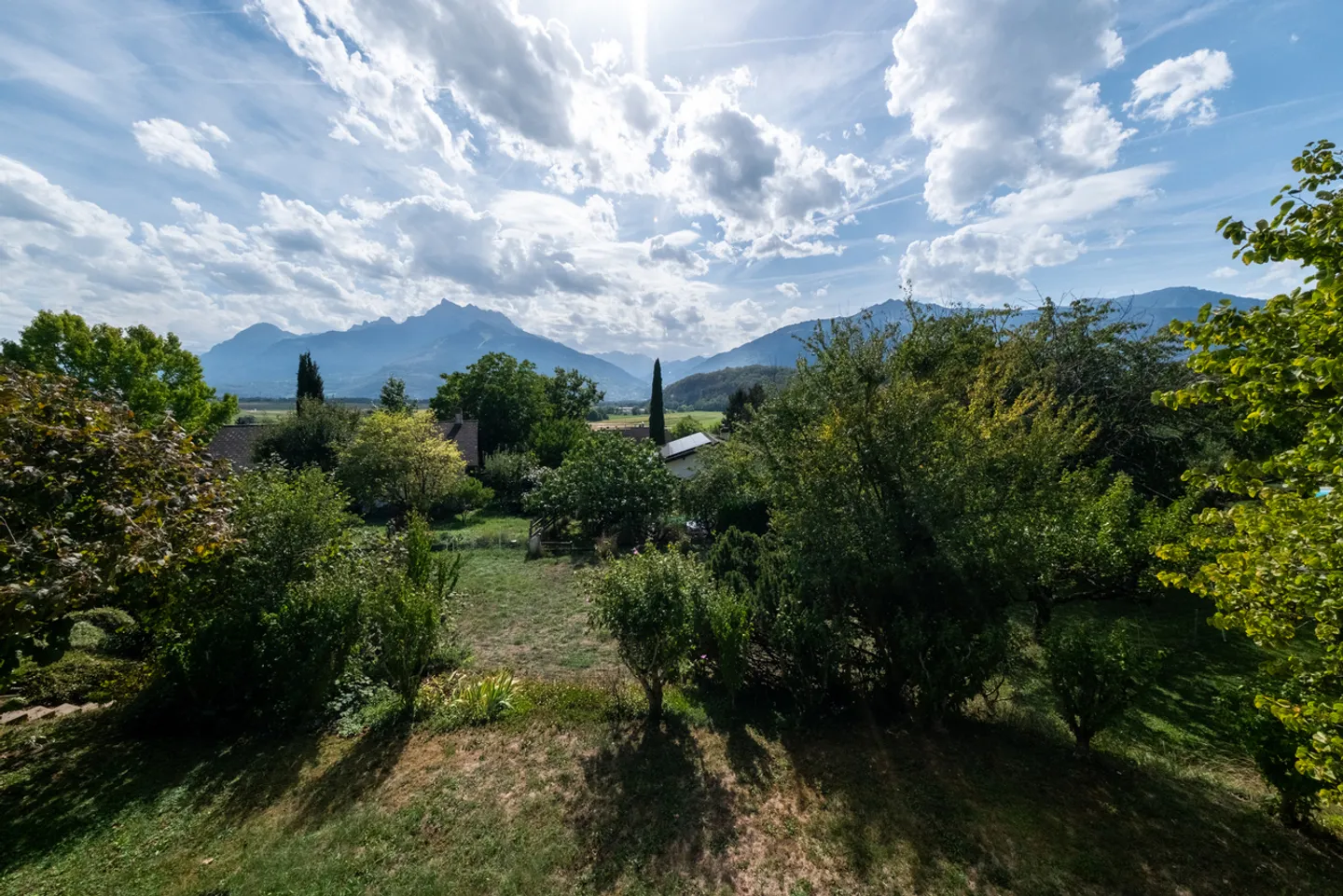INDIVIDUAL VILLA - NEAR SCHOOL - PANORAMIC VIEW - EXCLUSIVE - Photo 2 of 13