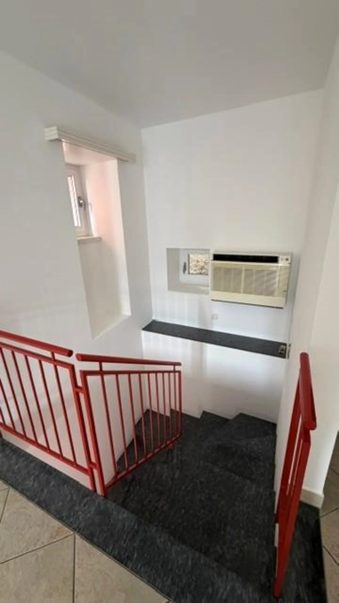 Groß, in einem ruhigen Viertel - Foto 12 von 14