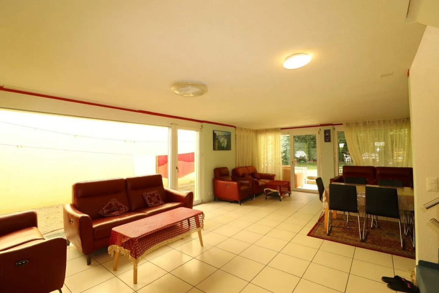 Casa unifamiliare 5½ locali, indipendente, bel giardino - Foto 4 di 10