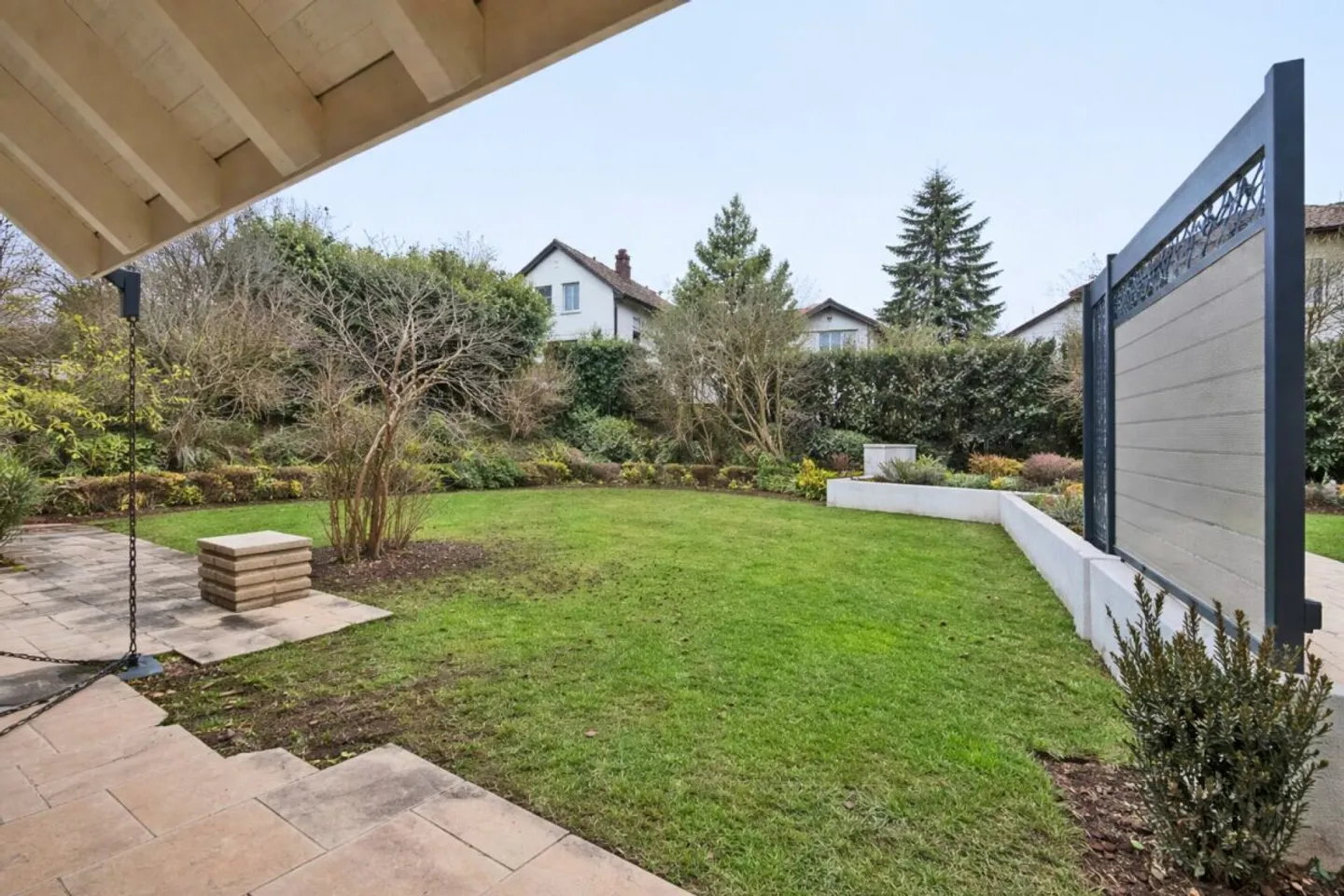 Vivre avec de l'espace, de la lumière et de l'intimité - Photo 1 sur 17