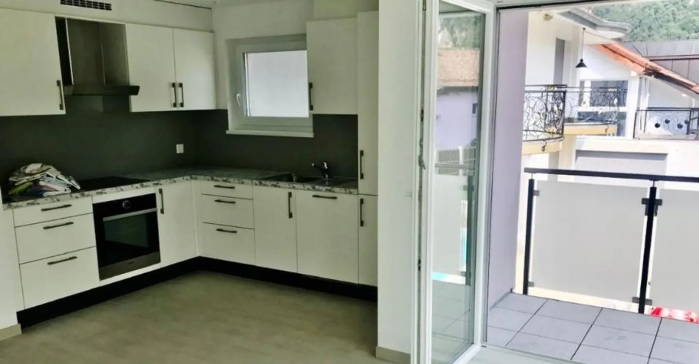 Appartement Charmant avec Balcon - Photo 3 sur 5