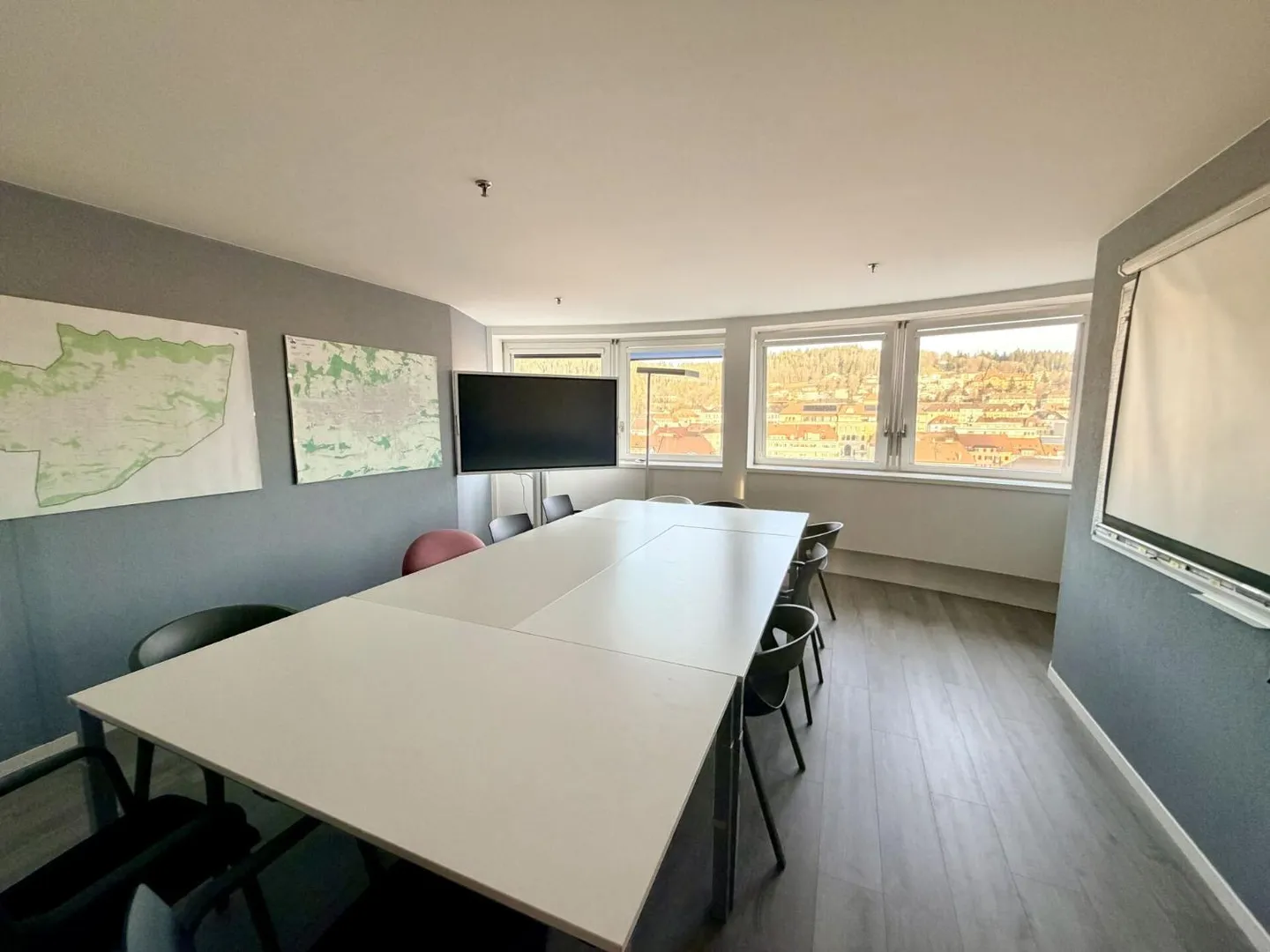 Office - Photo 2 of 4