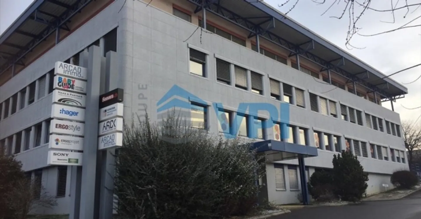 Spazio ufficio in affitto - Foto 7 di 9