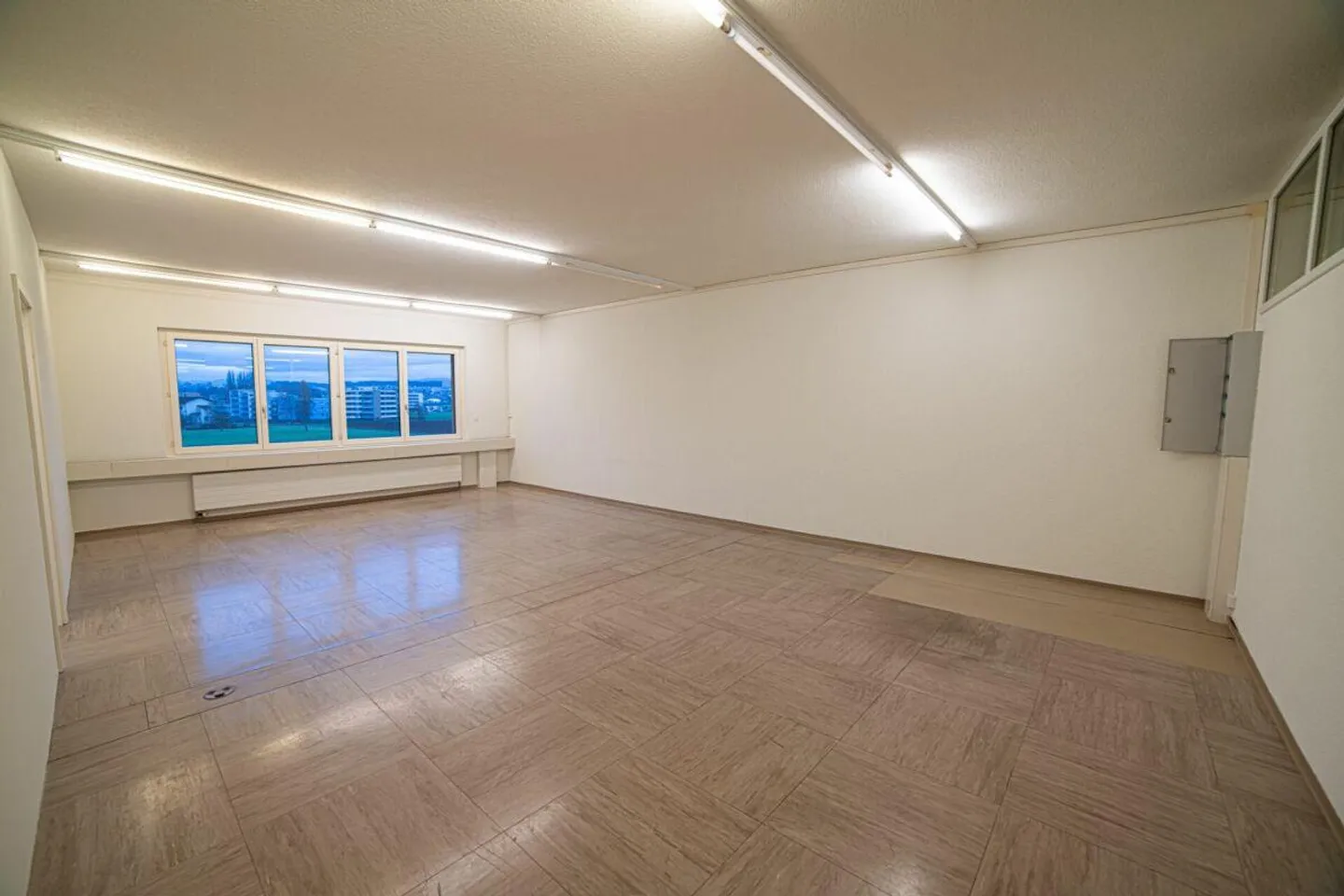 Bürofläche mit Praktischer Aufteilung - Foto 2 von 14