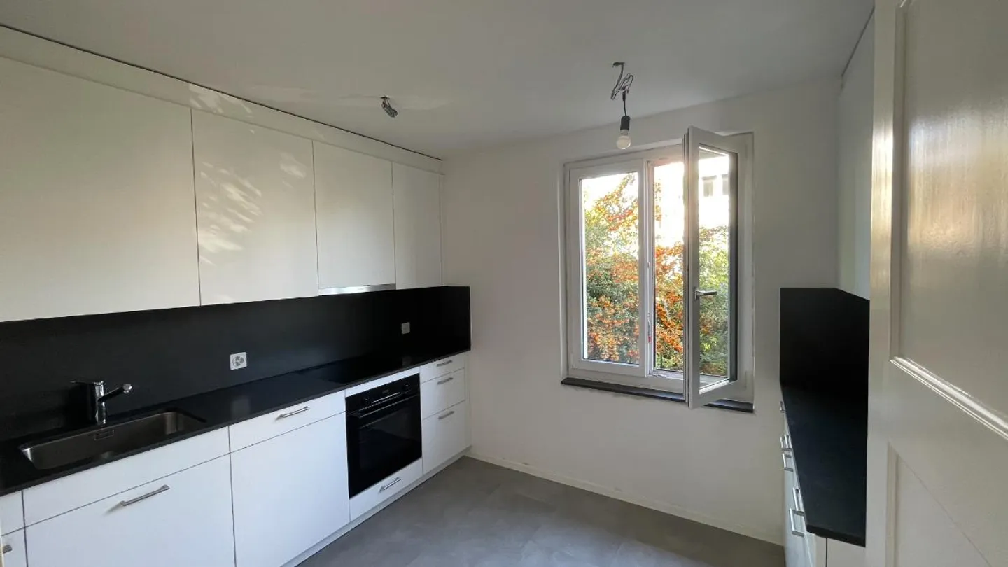 4.5 Room Single Family House - Photo 3 of 5