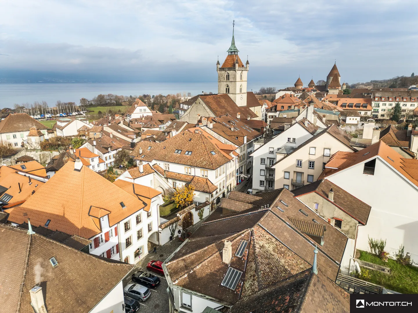 Estavayer-le-Lac, for rent, townhouse, completely renovated, 210m2 - Photo 1 of 13