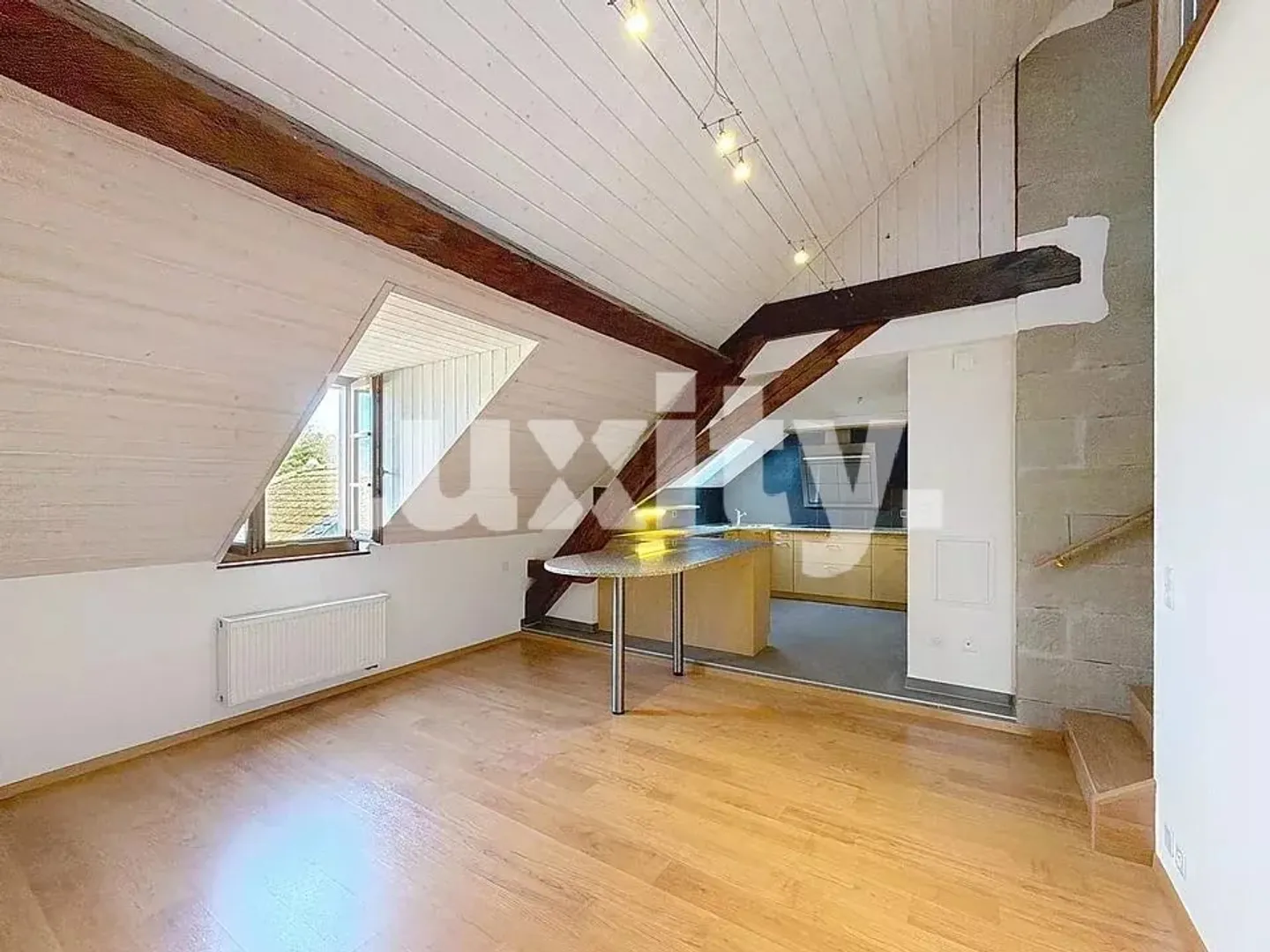 Stunning Duplex with Lake View - Photo 4 of 7