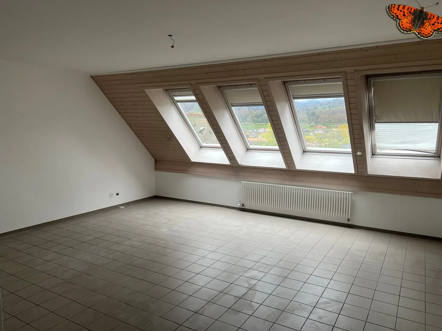 4½ room duplex in Châtel-St-Denis, bright and warm - Photo 7 of 12