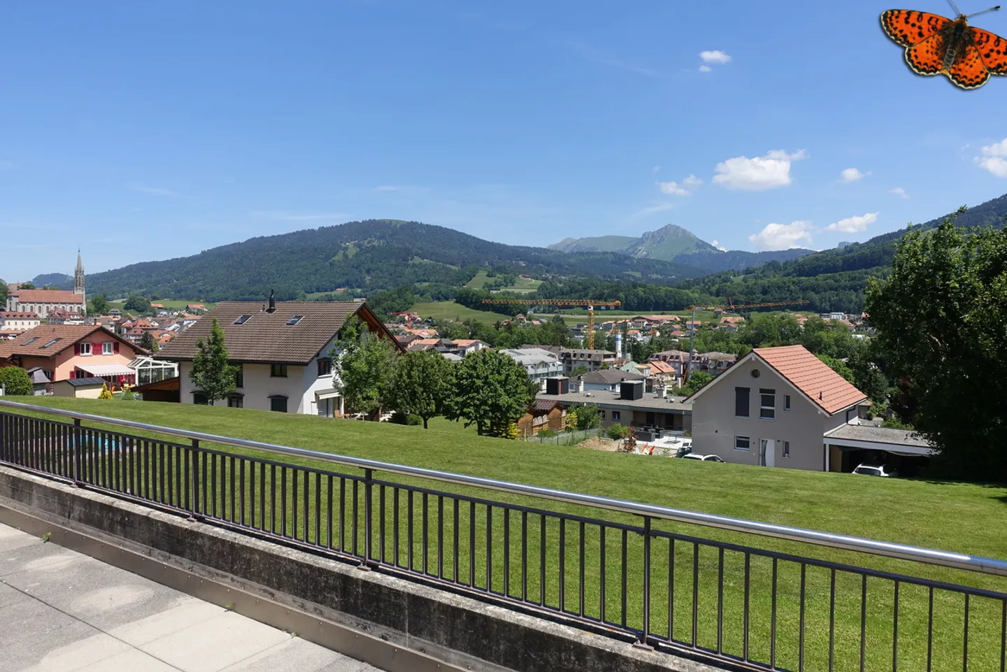 4½ room duplex in Châtel-St-Denis, bright and warm - Photo 11 of 12