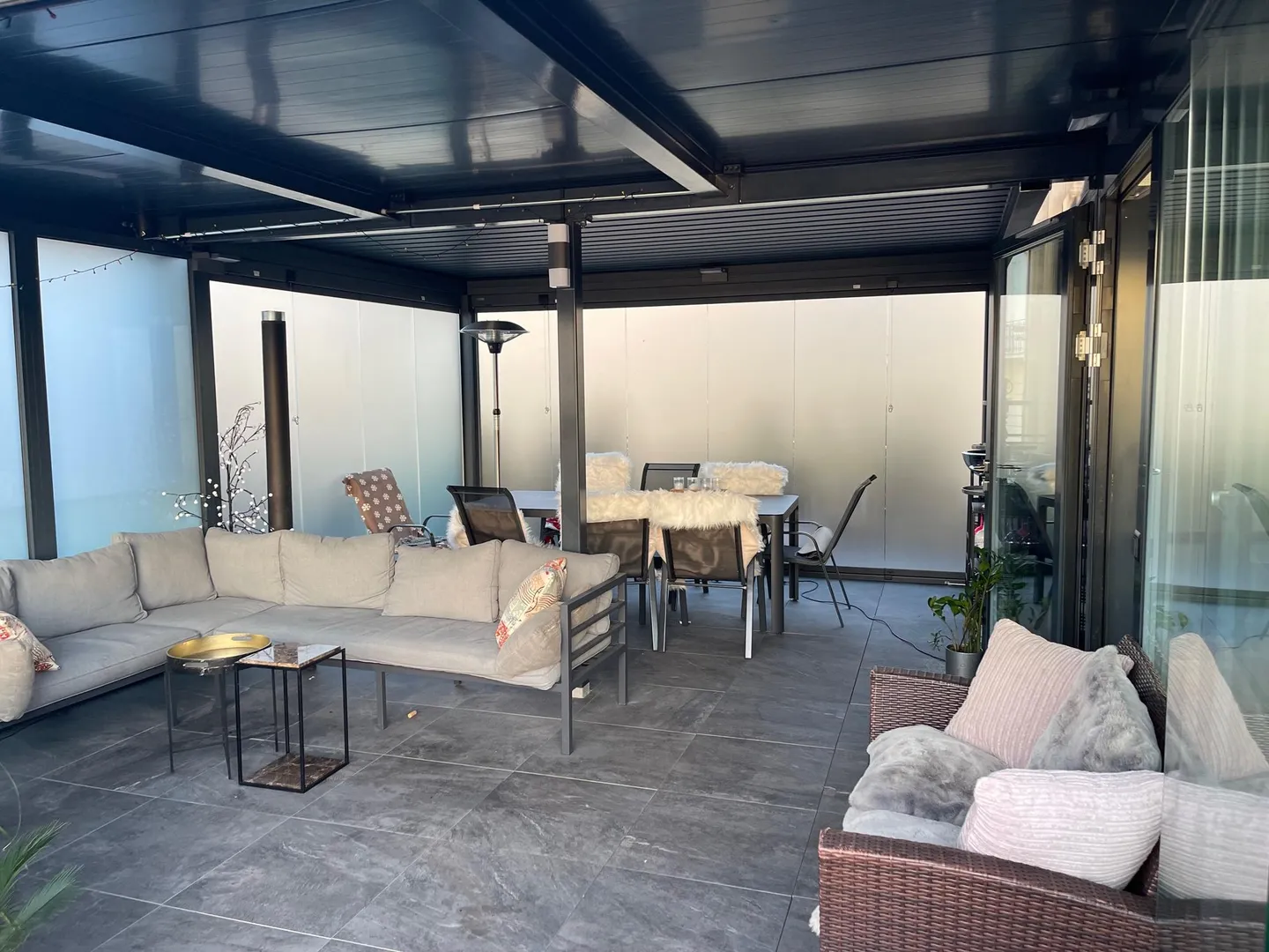 Magnifique appartement de 3,5 pièces au centre-ville au dernier étage - Photo 14 sur 15