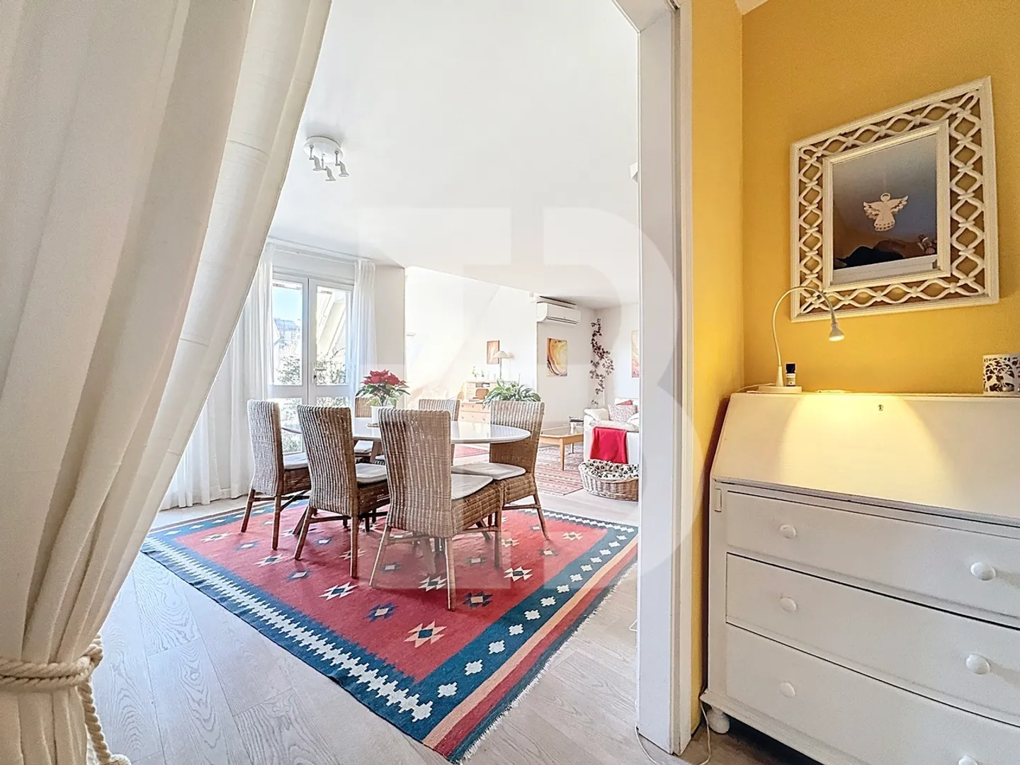 Attique Charmant avec Terrasses - Photo 2 sur 13