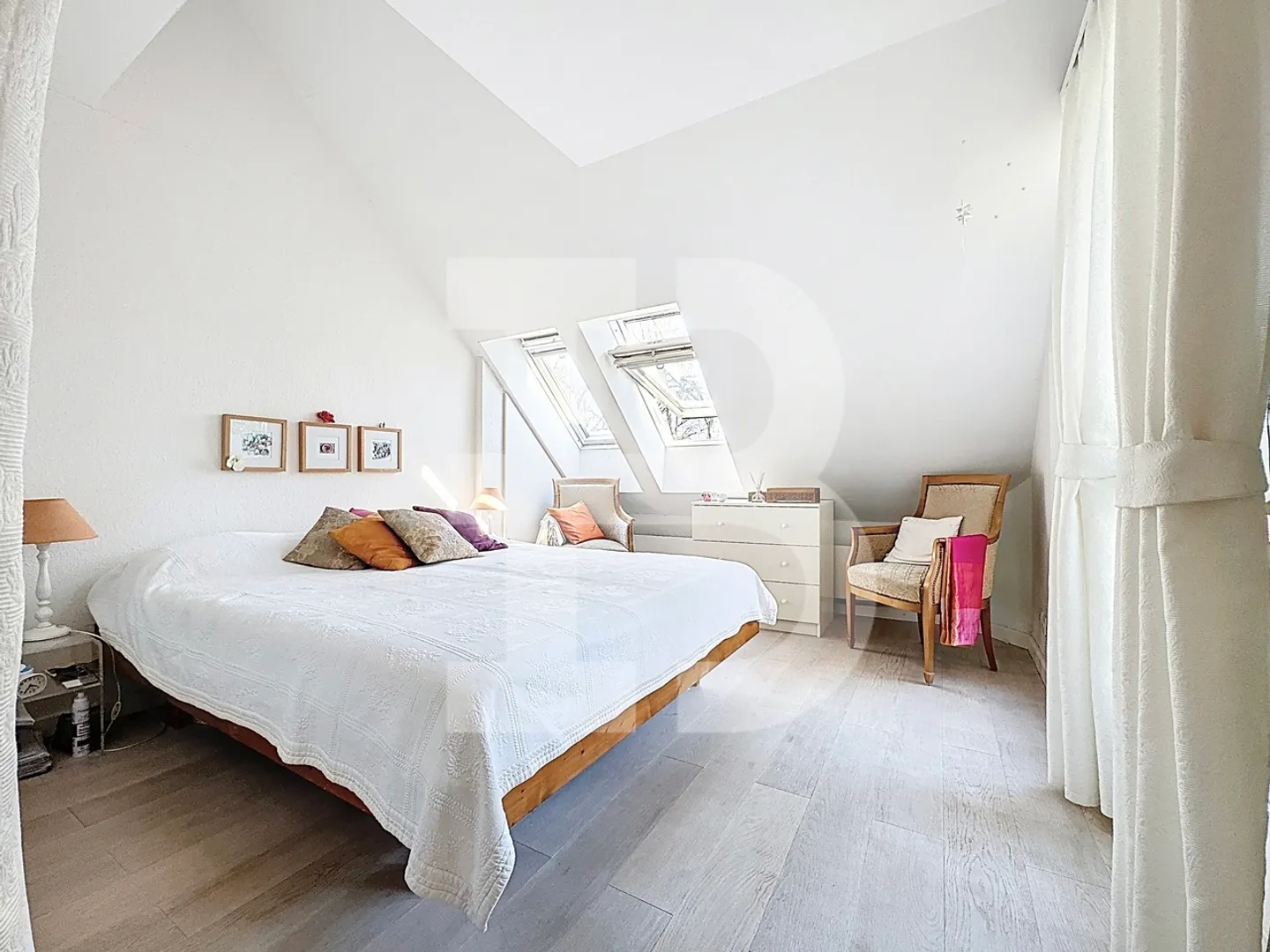 Attique Charmant avec Terrasses - Photo 9 sur 13