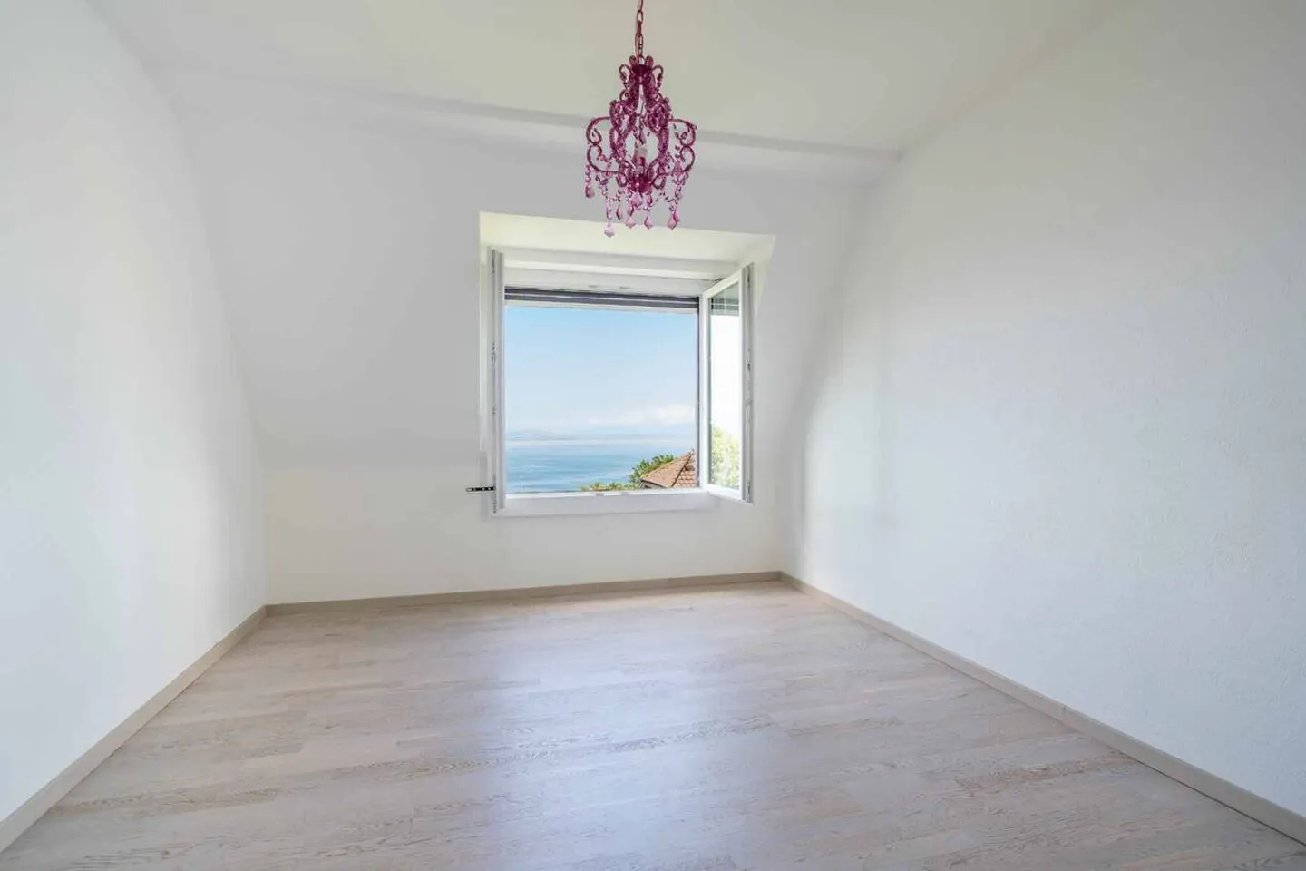 CHARM, STANDING AND EXCEPTIONAL PANORAMA - Photo 8 of 13