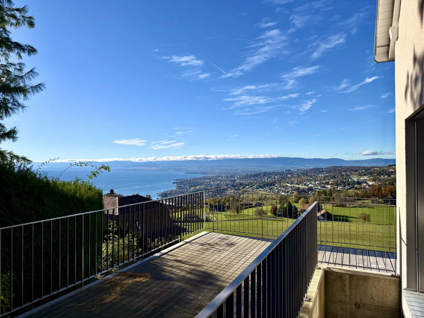 Haus mit spektakulärem Blick auf den Genfersee - Foto 2 von 13