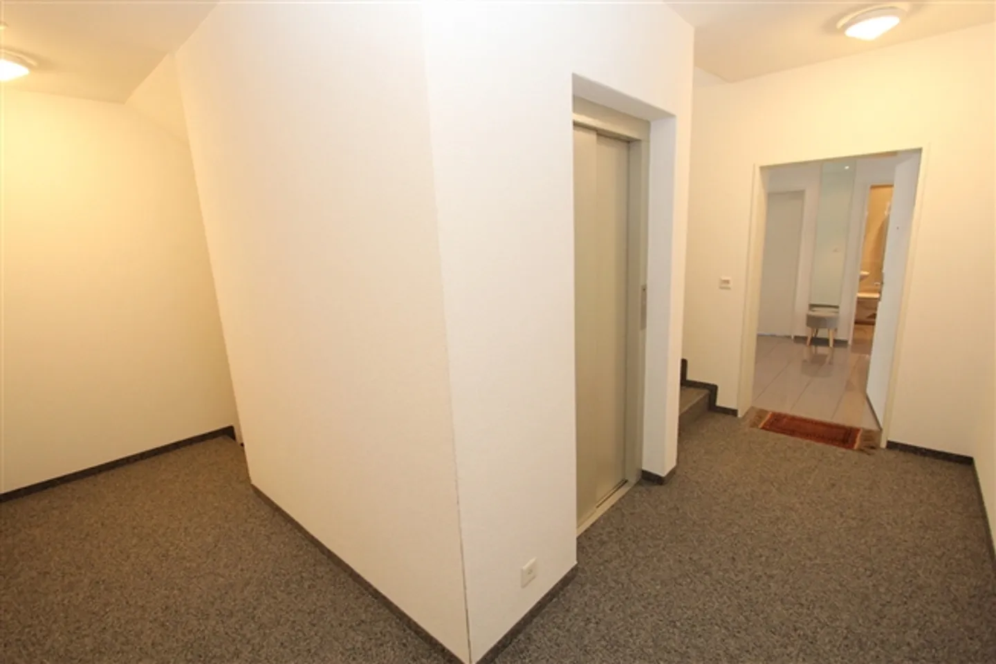 spacious - bright - practical - Photo 8 of 13