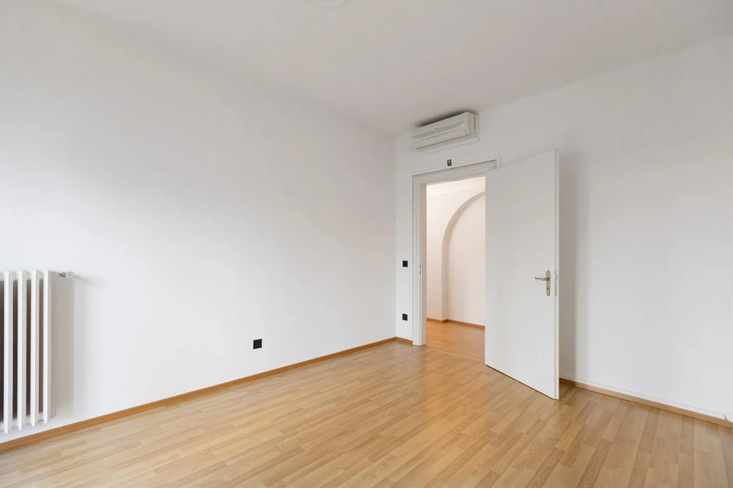 Ufficio Elegante in Posizione Esclusiva - Foto 5 di 7