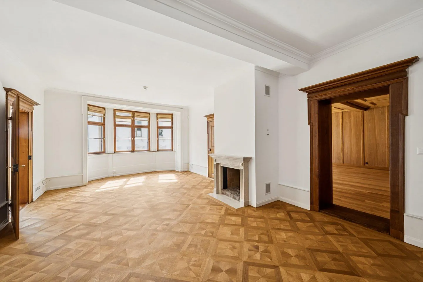 Exklusive Wohnung im historischen Herzen der Stadt - Foto 1 von 11