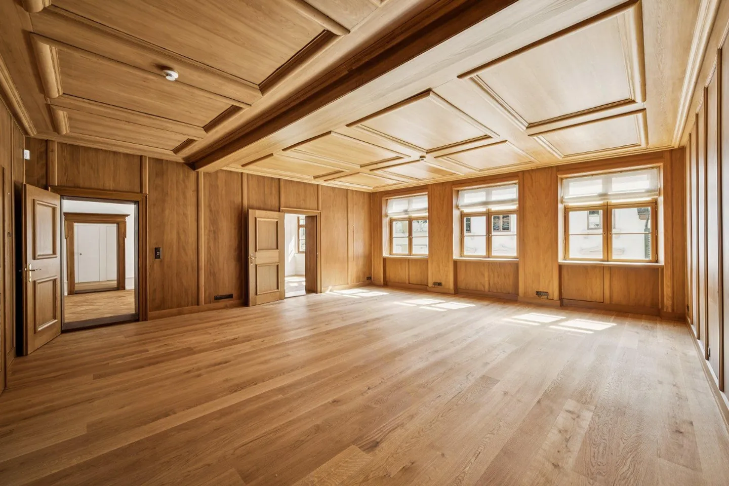 Exklusive Wohnung im historischen Herzen der Stadt - Foto 2 von 11