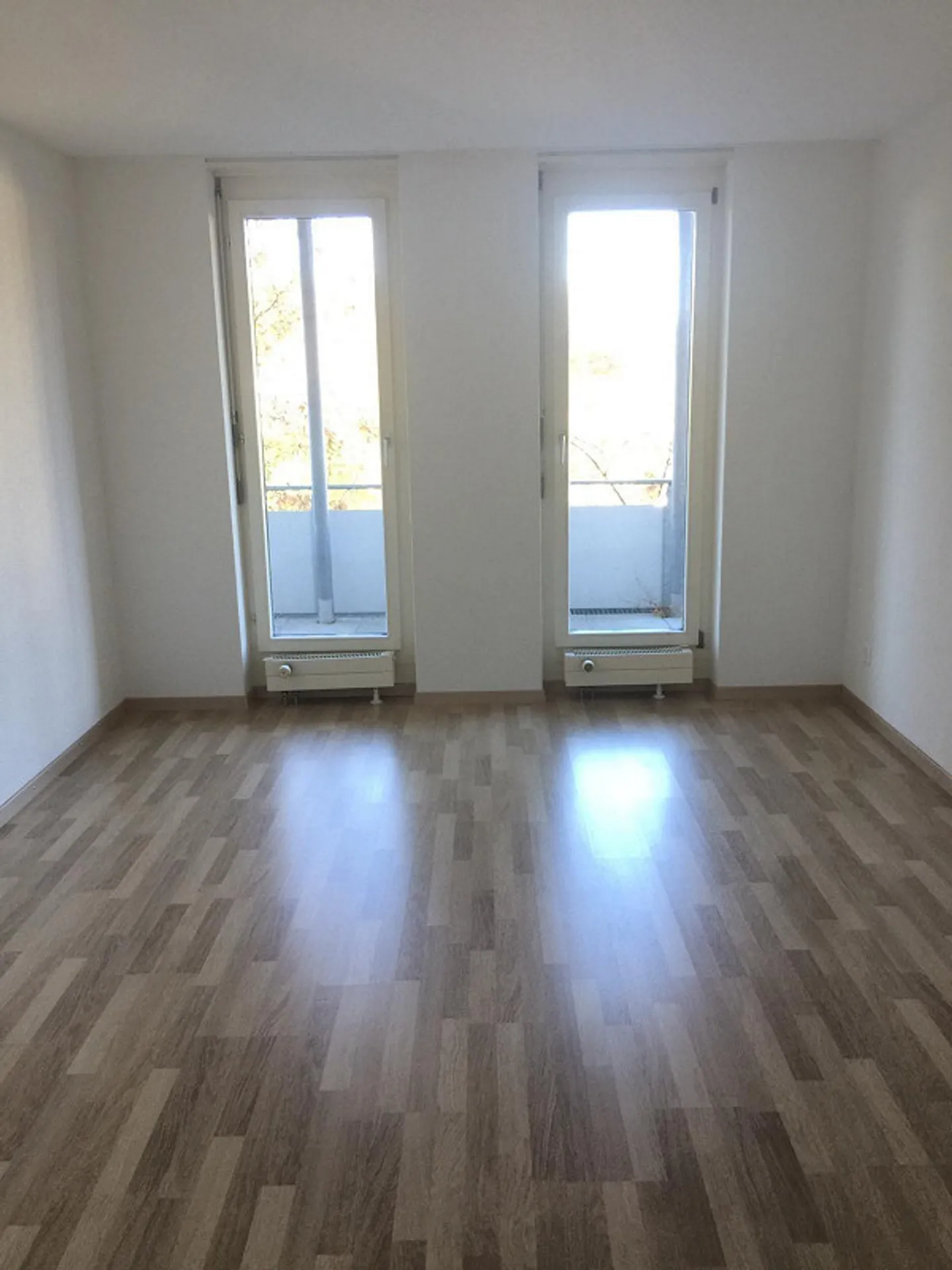 Helle 4.5-Zimmer-Wohnung mit Wintergarten im beliebten Breitequartier! - Foto 3 von 10