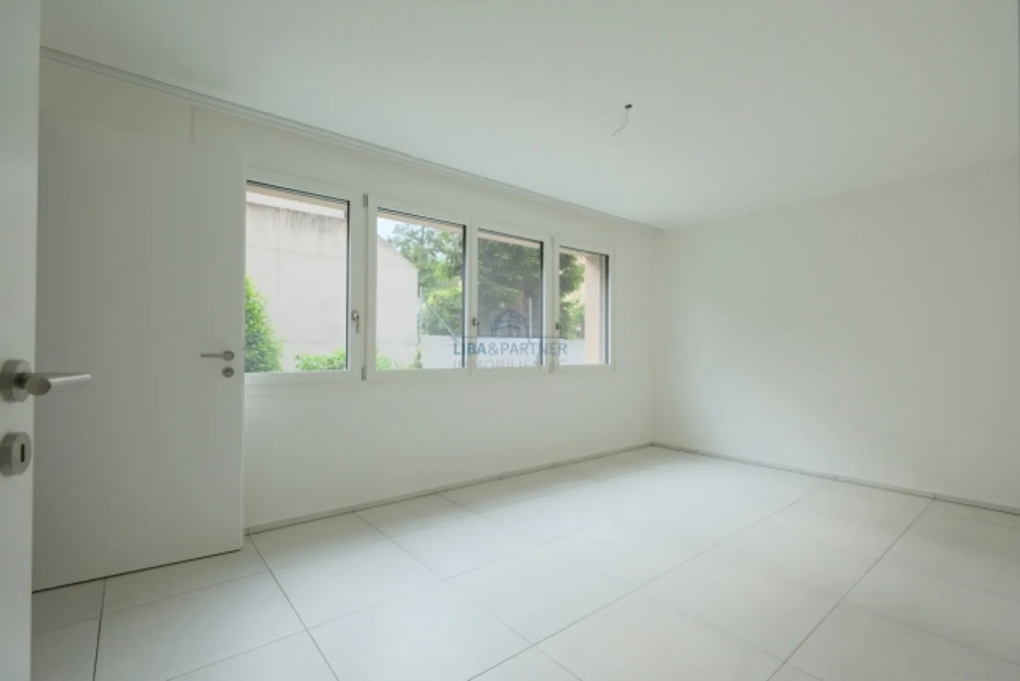 Modern, exclusive expansion standard 3.5-room apartment in the middle of Allschwil - Photo 6 of 10