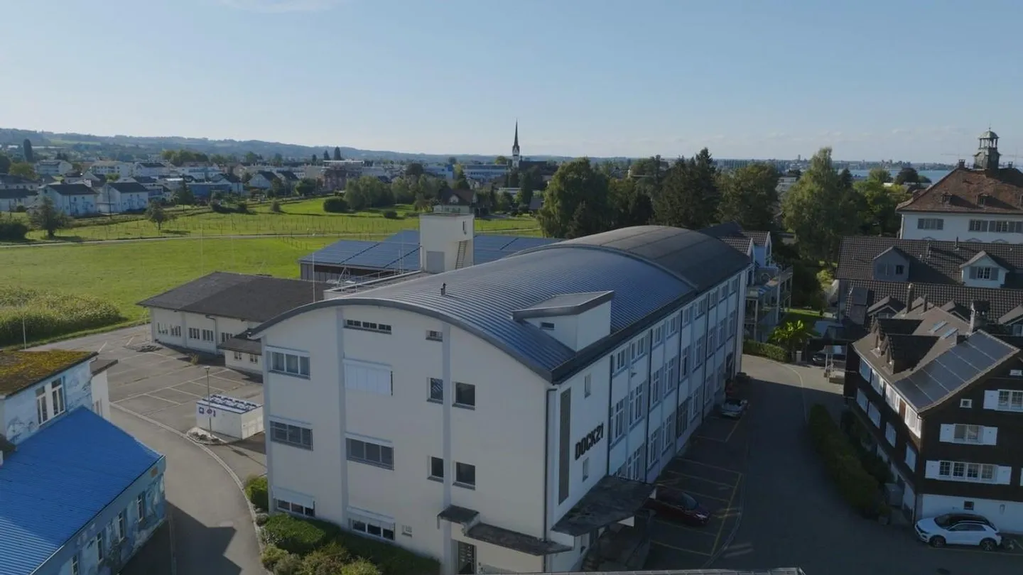 Propriété commerciale - Photo 2 sur 11