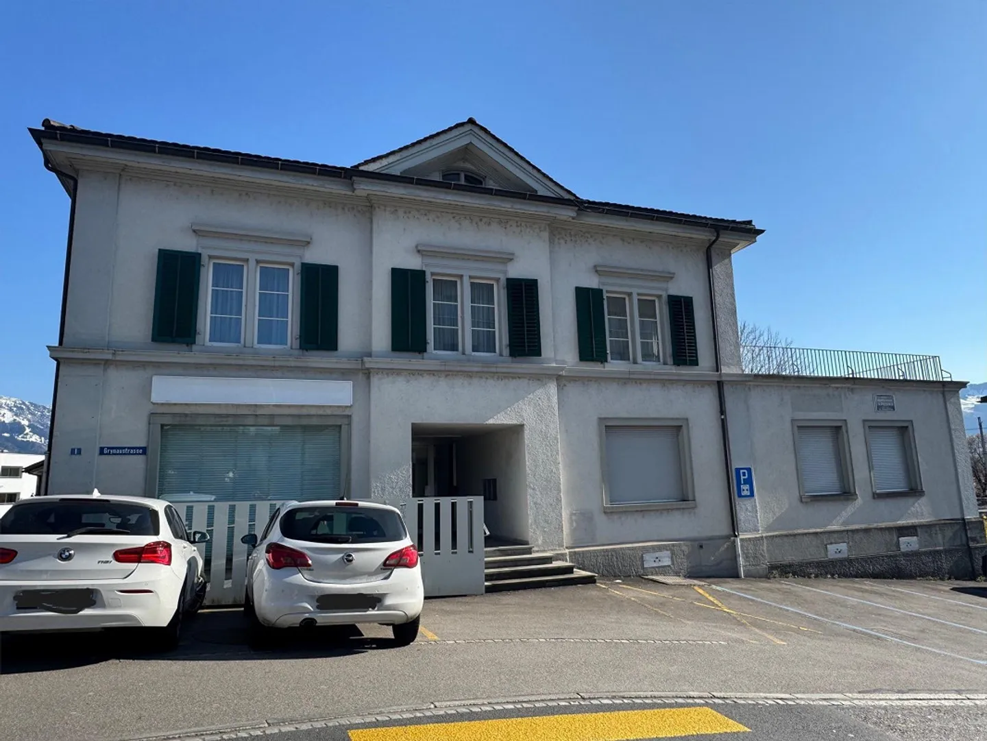 Working in the heart of Uznach - Photo 2 of 6