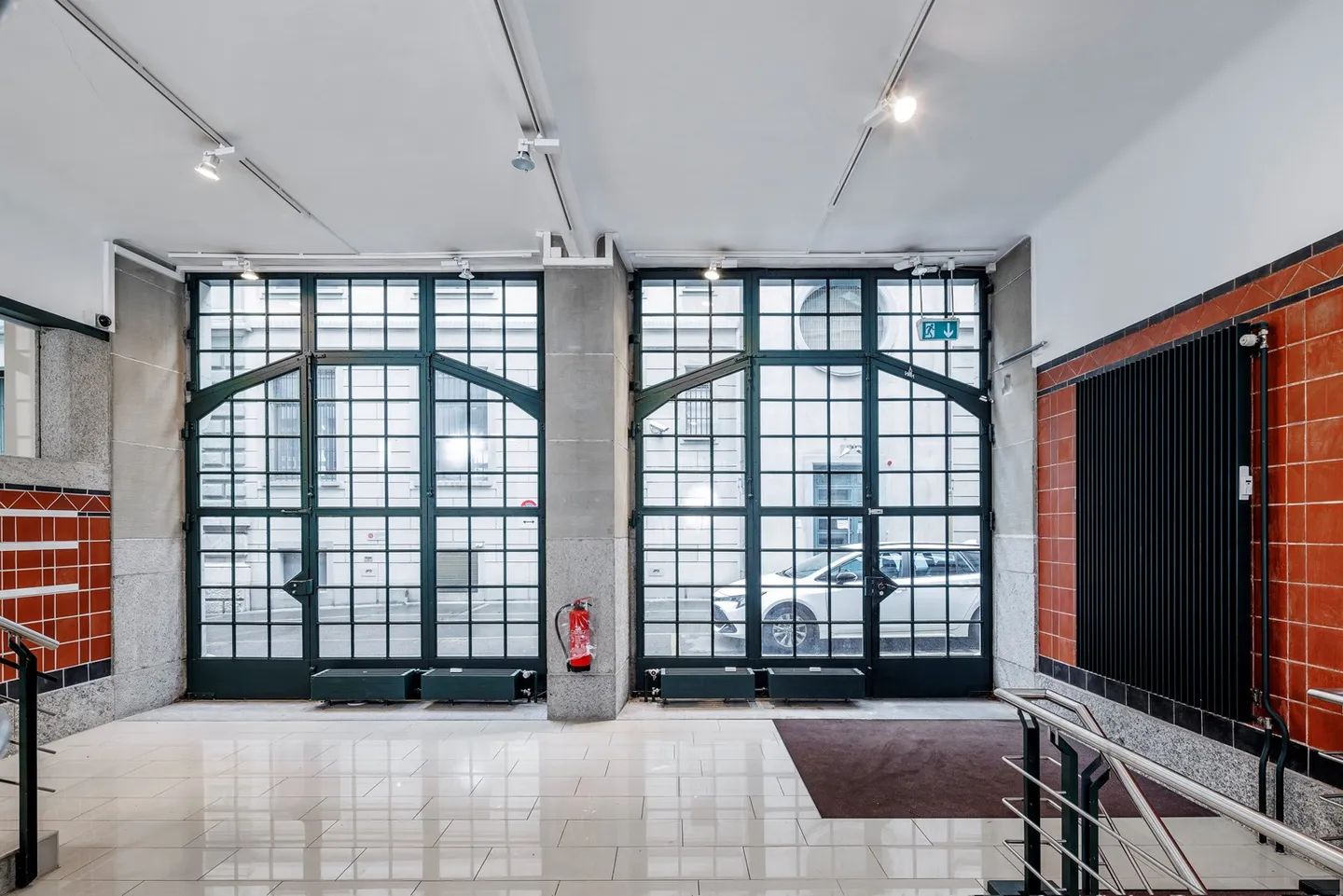 Mischgenutztes Gebäude mieten - Foto 4 von 10