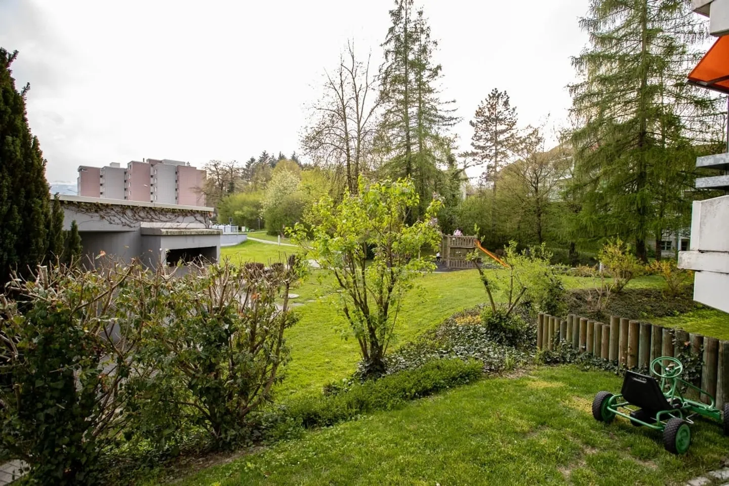Elegante appartamento giardino di 3,5 stanze a Emmenbrücke - Foto 7 di 9
