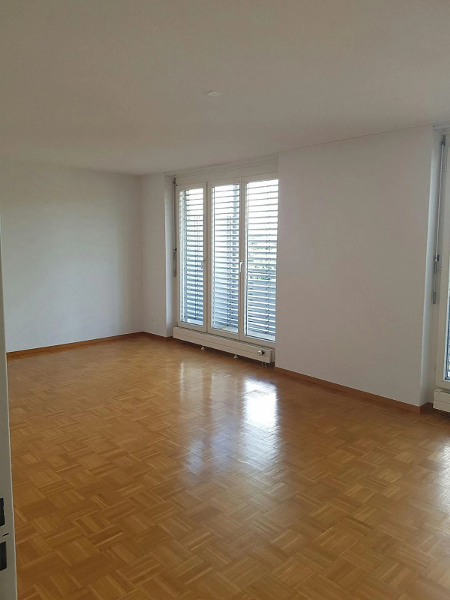 Helle 4.5-Zimmer-Wohnung mit Wintergarten im beliebten Breitequartier! - Foto 9 von 10