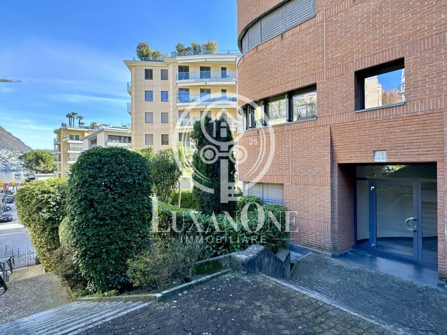 Living just a few steps from Lake Lugano and near renowned Pri... - Photo 1 of 8