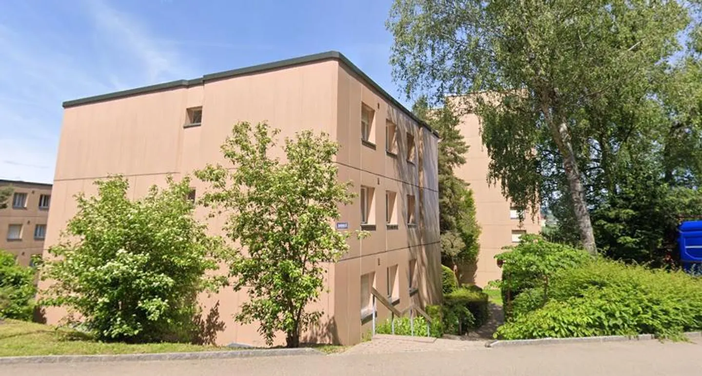 Grosszügige 3.5-Zimmerwohnung - Foto 1 von 13