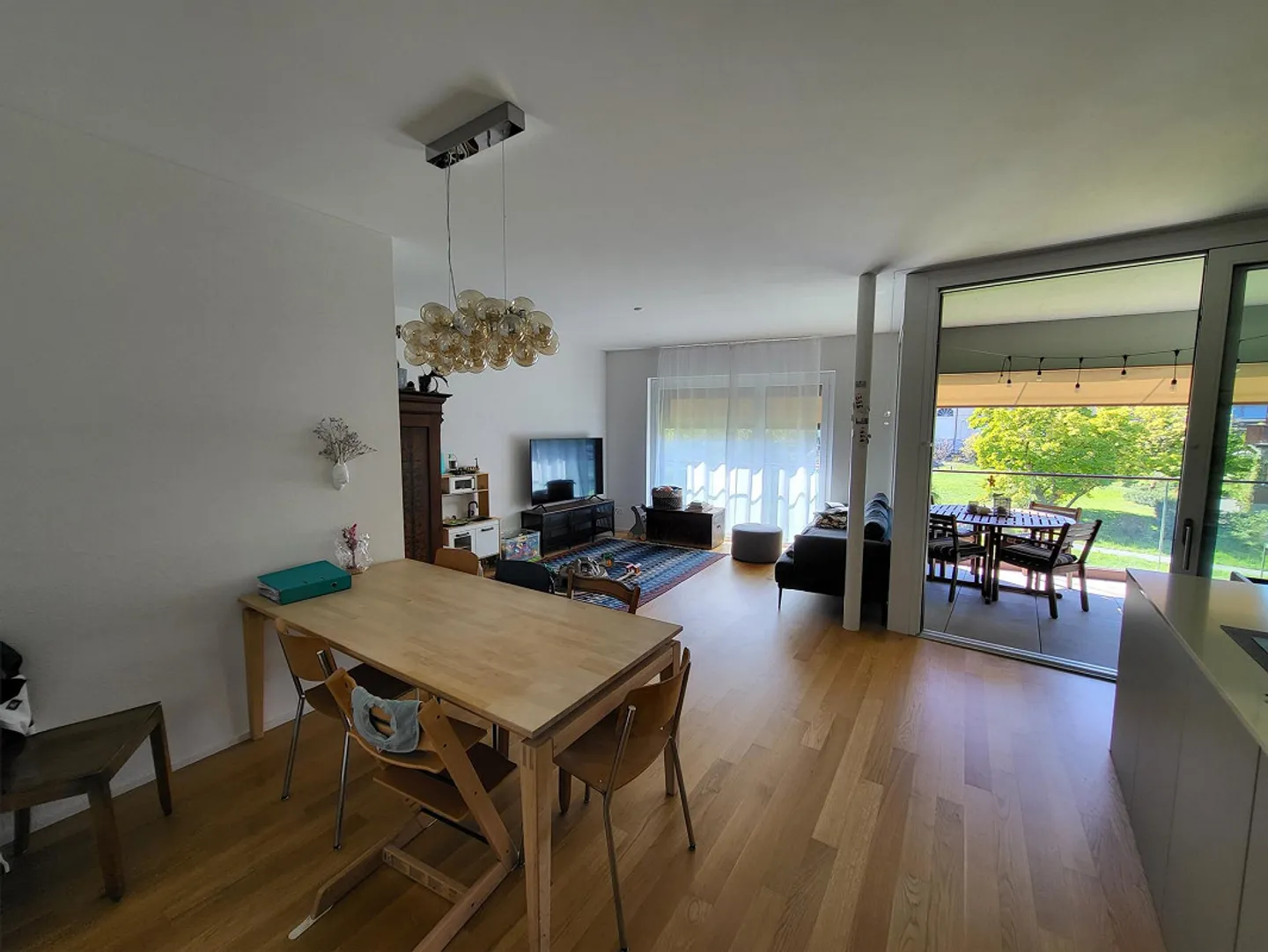 Appartement moderne de 3,5 pièces au centre de Malters - Photo 2 sur 10