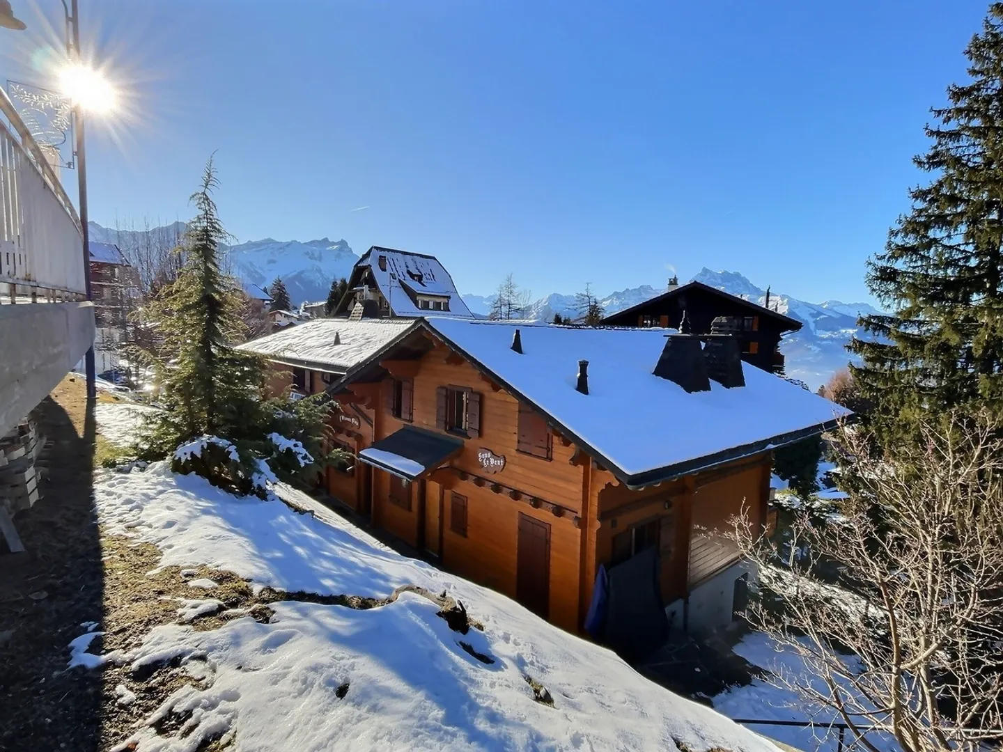 Magnificent chalet with three apartments in the center of Villars - Photo 12 of 12
