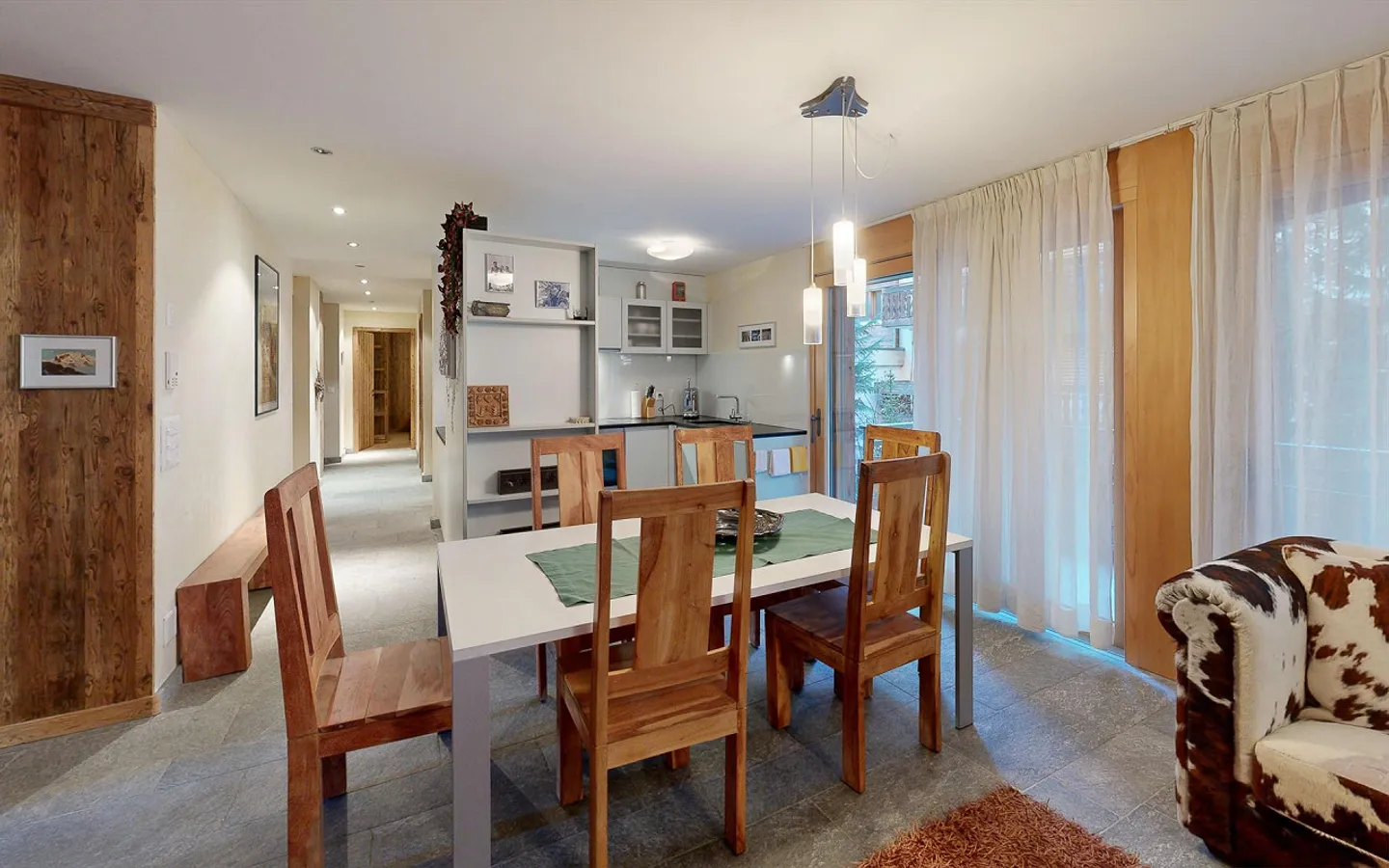 Belle grande appartement en location annuelle - Photo 3 sur 7