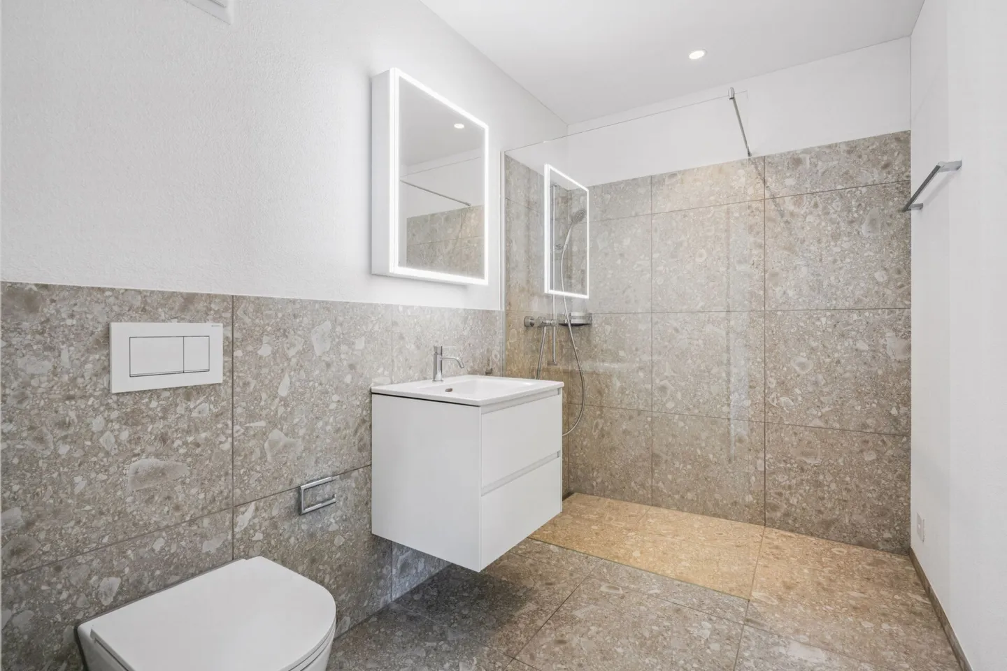 Moderna casa plurifamiliare - completamente affittata - con collegamenti di trasporto ideali - Foto 4 di 5
