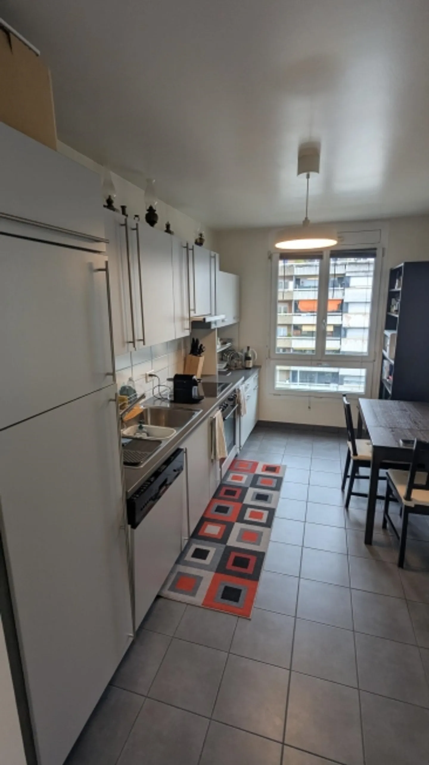 «Appartement de 3.5 pièces - Au-dessus du centre commercial de Thônex» - Photo 2 sur 5