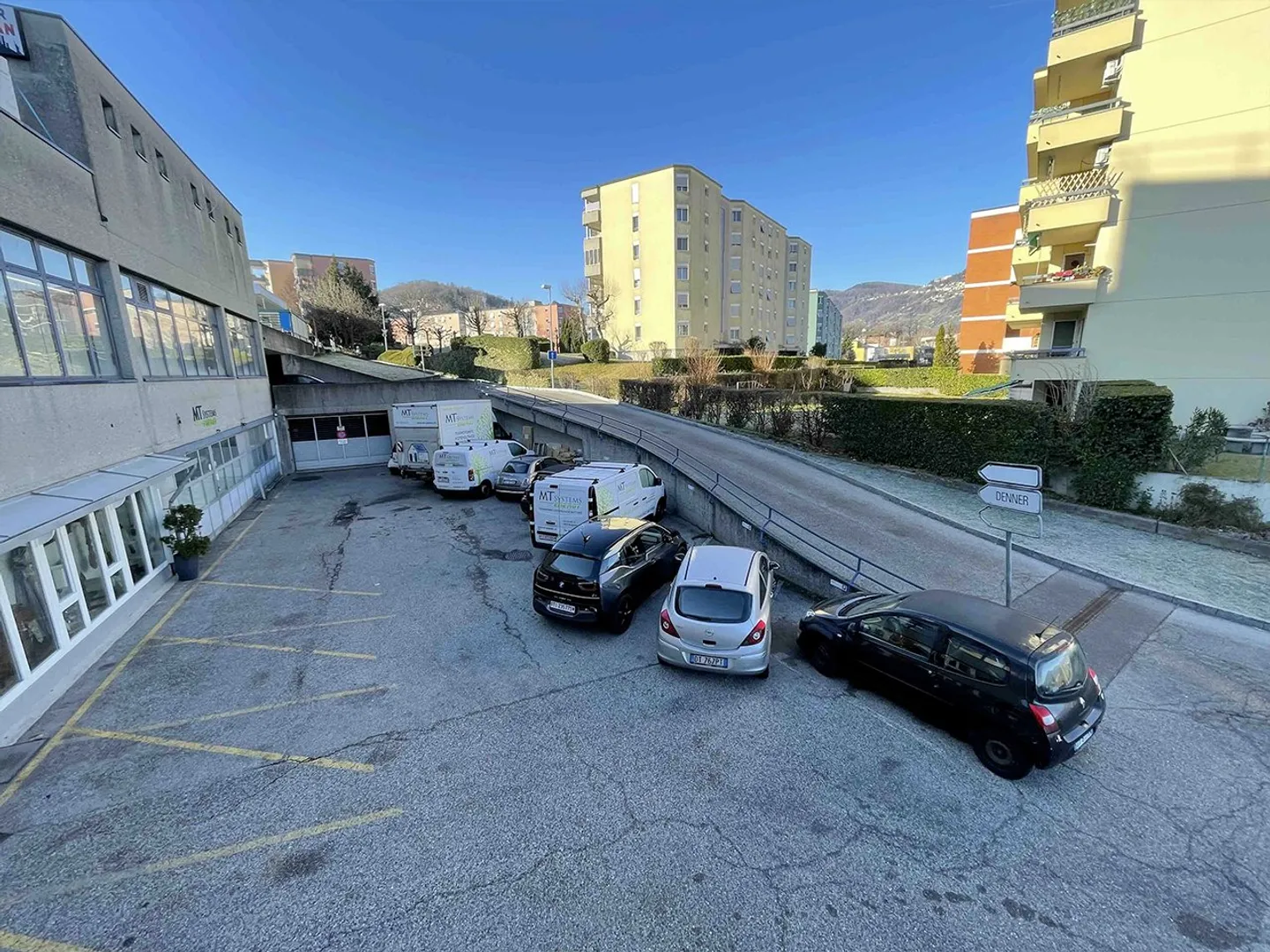 175 m2 d'espace de bureau ( + dépôt et parkings) Breganzona Ref: 0384 - Photo 7 sur 9