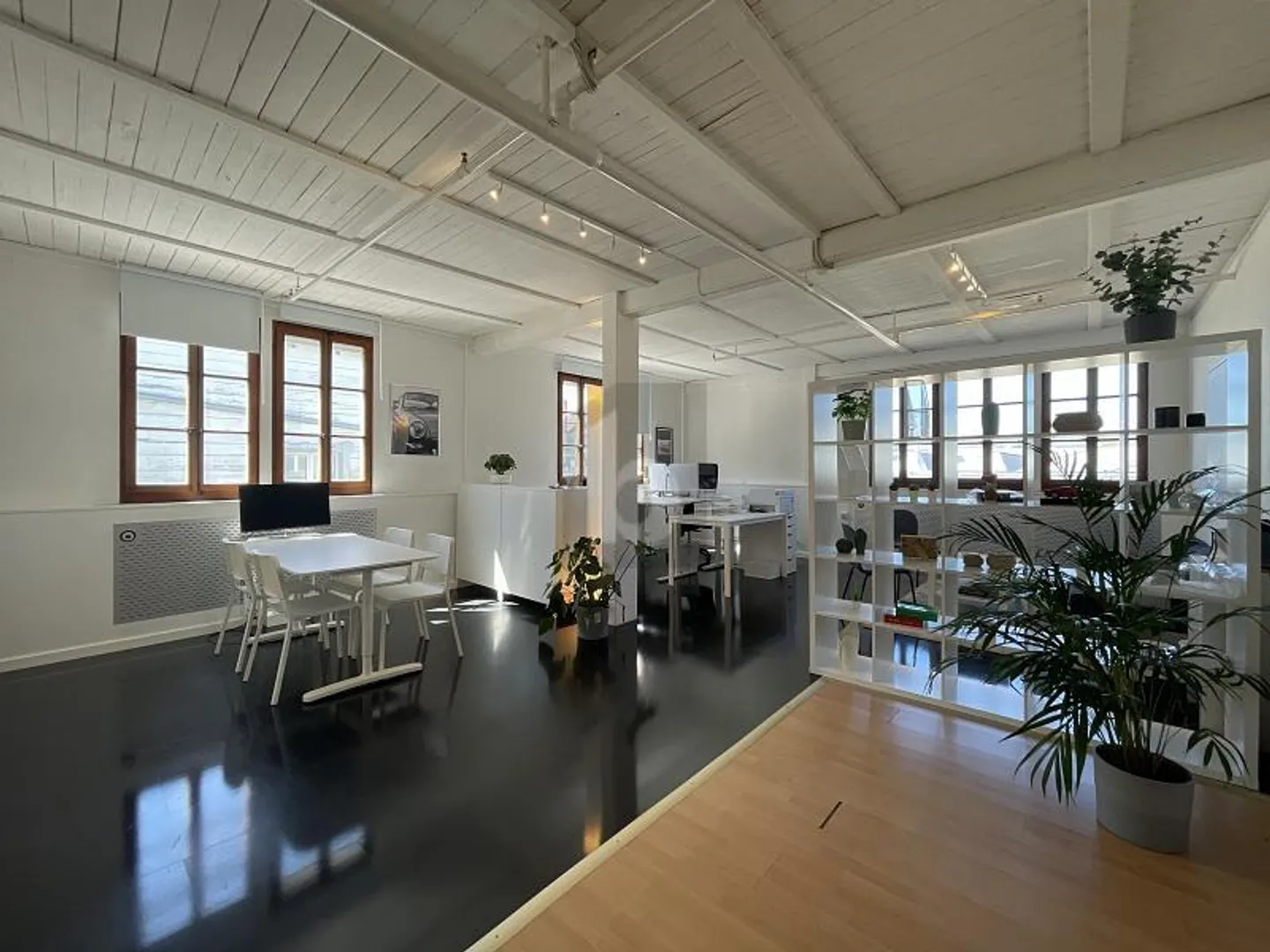 ICI VOTRE ENTREPRISE PEUT GRANDIR - Photo 1 sur 5