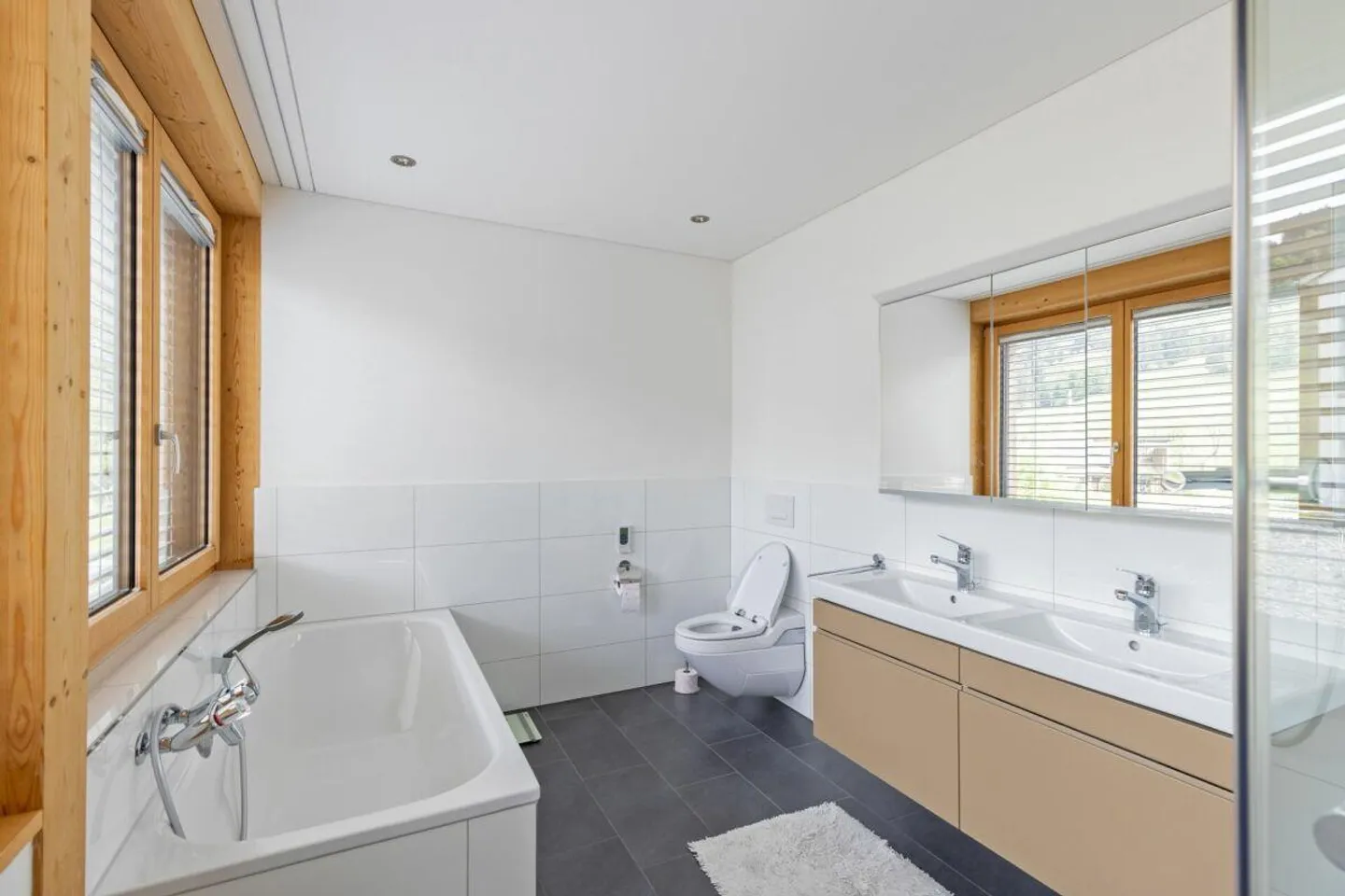 In vendita grande e luminosa appartamento di 4,5 stanze 9055 Bühler vicino a Teufen. - Foto 8 di 16