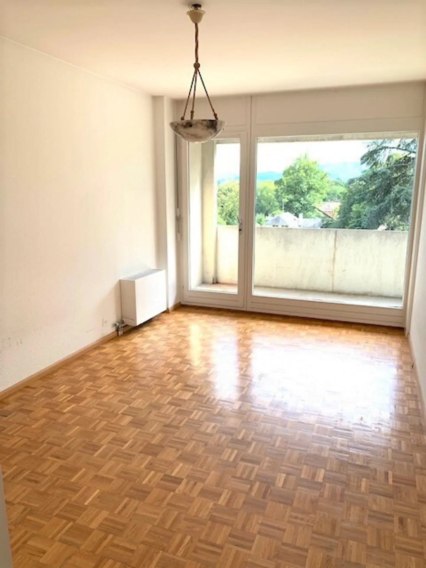 5-room apartment with balcony - Photo 3 of 6