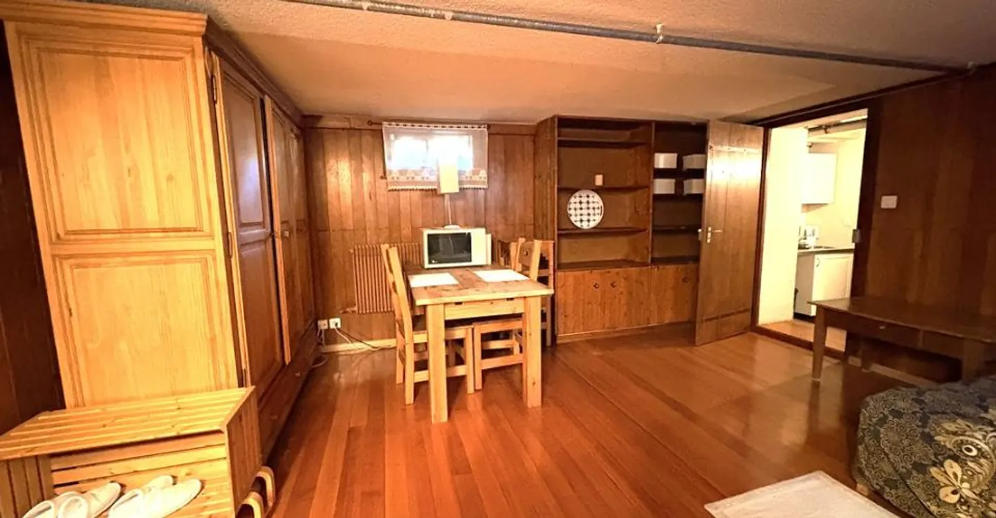 Monolocale arredato in una villa sicura a Plan-Les-Ouates - Foto 1 di 4