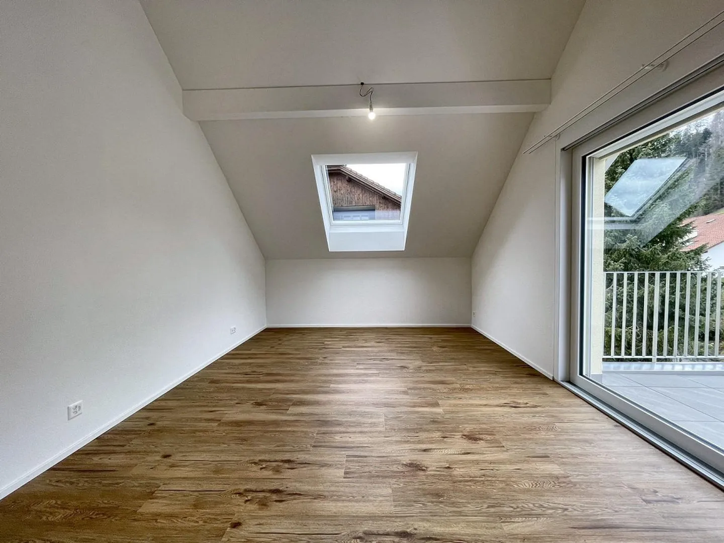 Moderne 2.5 Dachwohnung - Foto 4 von 8
