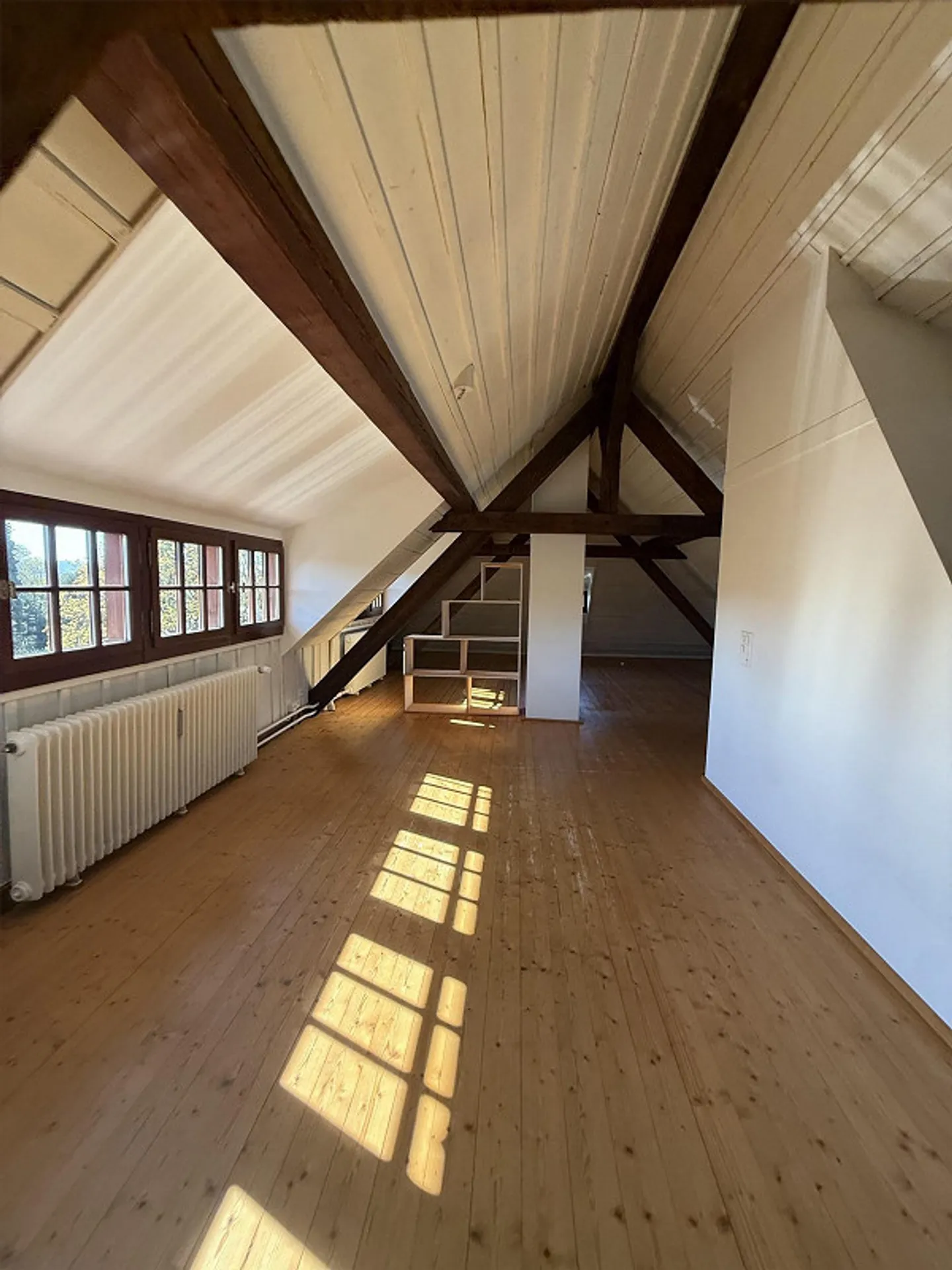 Charmante appartement sous les toits de 1 chambre à Arlesheim - Photo 6 sur 7