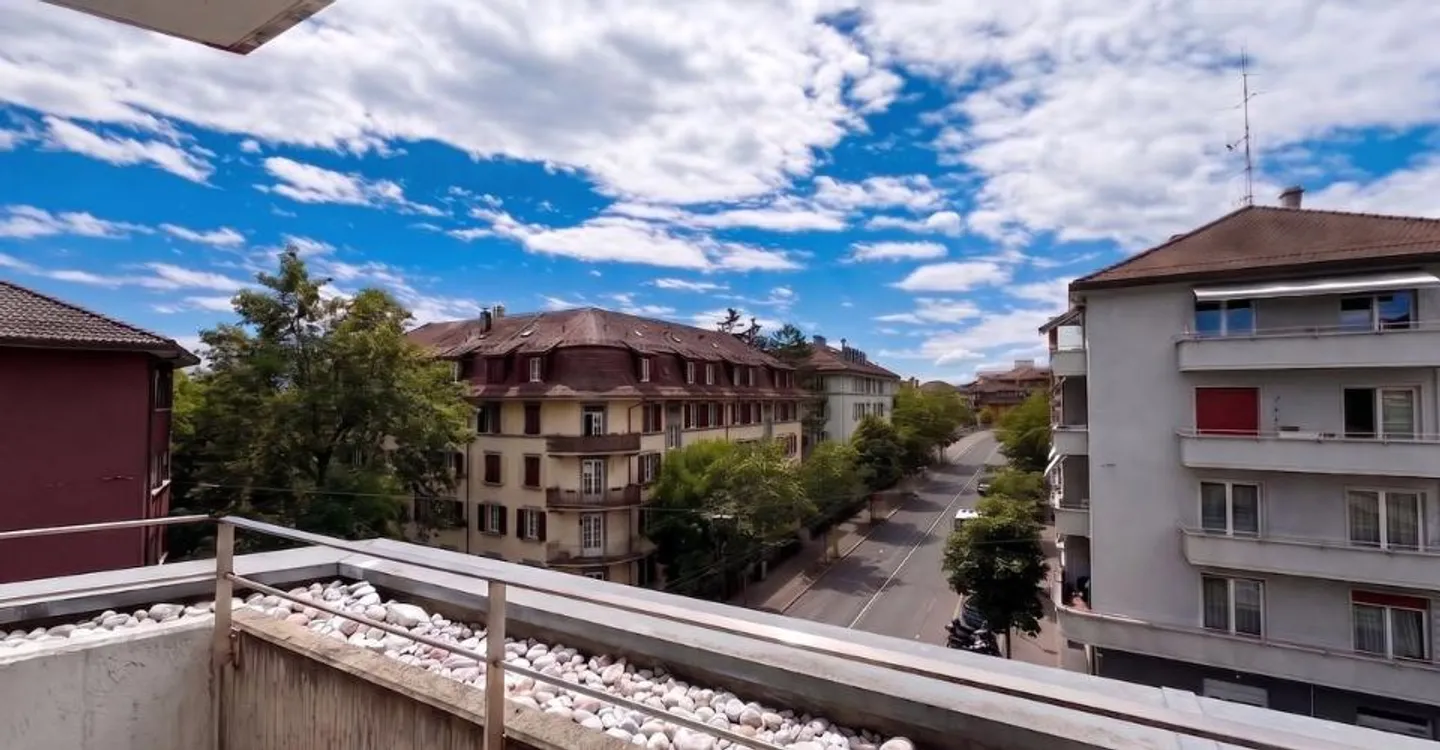 Stunning Attic Apartment with Views - Photo 6 of 12