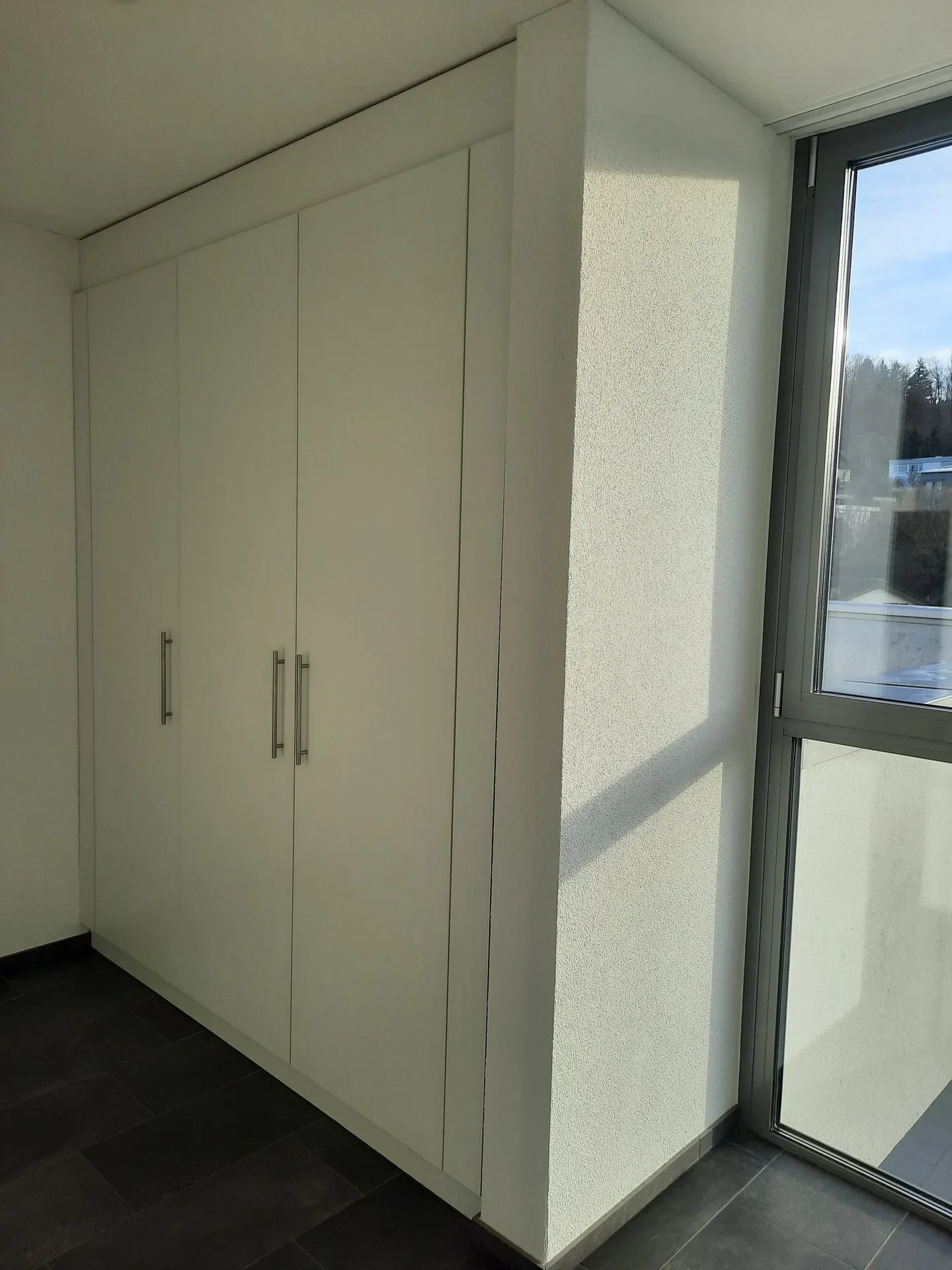 Modern and Stylish 4.5-Room Penthouse Apartment - Photo 7 of 13