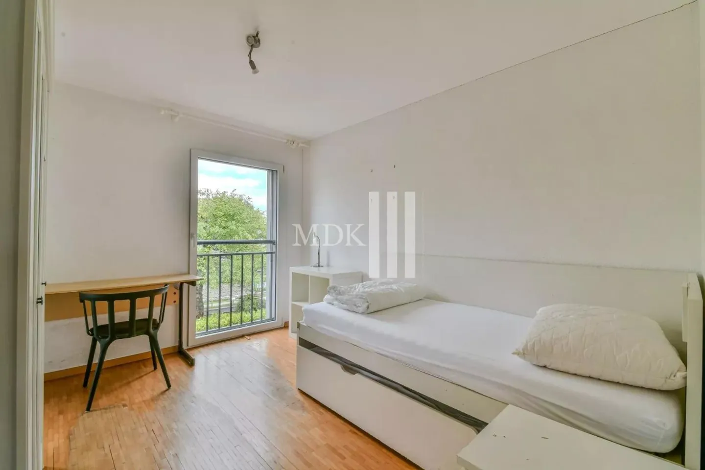 Appartement lumineux avec vue sur le port - Photo 8 sur 13