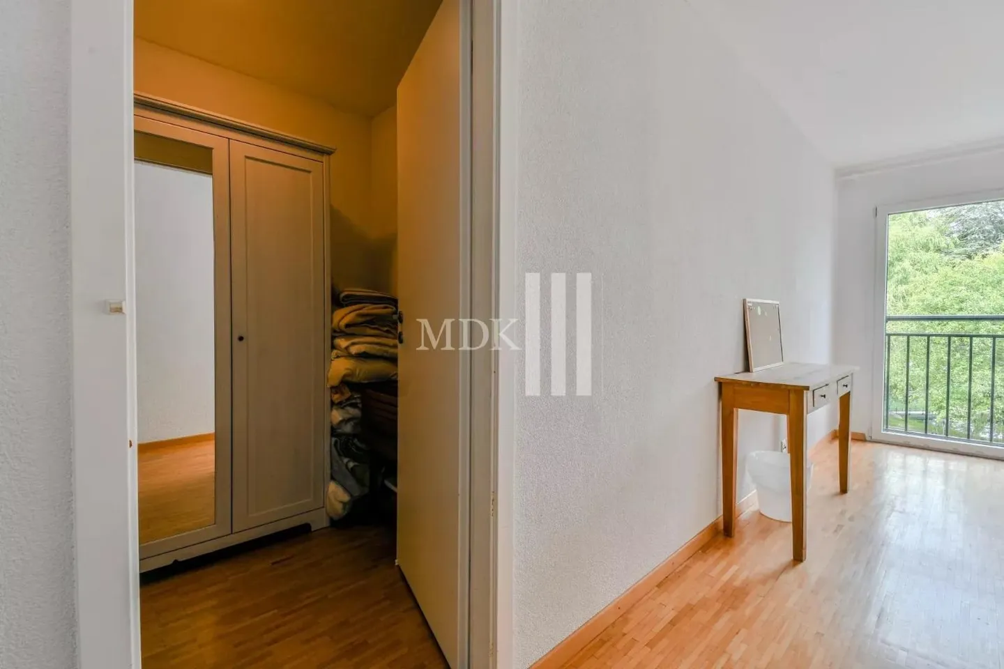 Appartement lumineux avec vue sur le port - Photo 10 sur 13