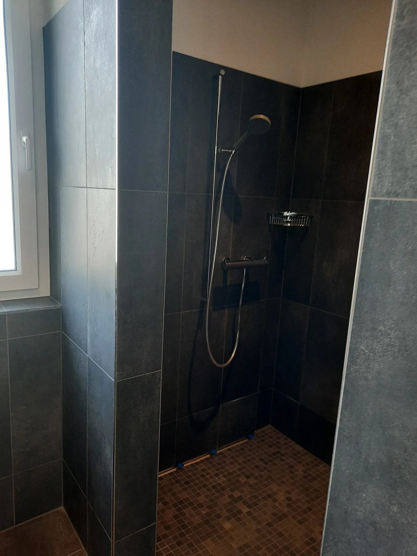 Modern and Stylish 4.5-Room Penthouse Apartment - Photo 11 of 13