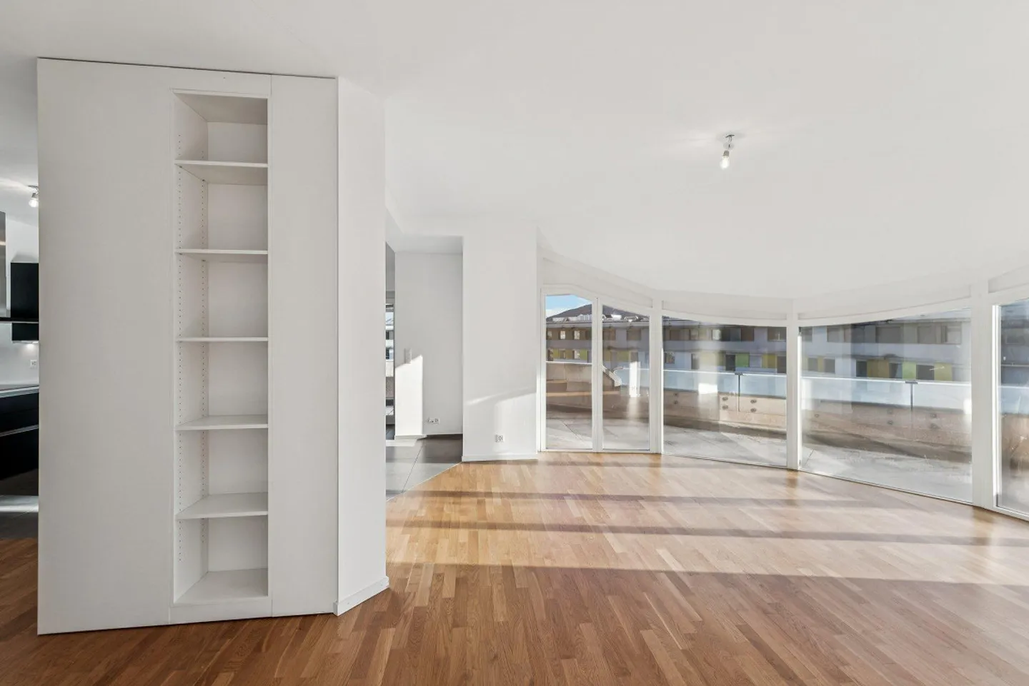 Wunderschöne Penthouse-Wohnung mit großer Terrasse - Foto 3 von 12