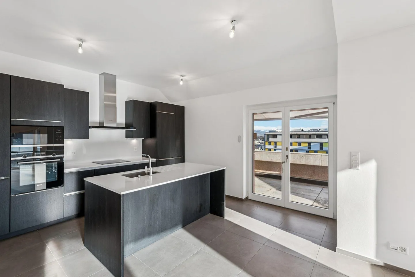 Wunderschöne Penthouse-Wohnung mit großer Terrasse - Foto 5 von 12